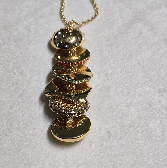 Kate Spade Fast Food Burger Prndant Necklace - Picture 3 of 5